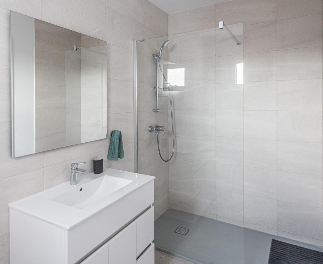 Apartamento 2 Hab En Malvarrosa A Metros De La Playa, Con Terraza Y Zonas Comun 3D Valencia Exterior foto